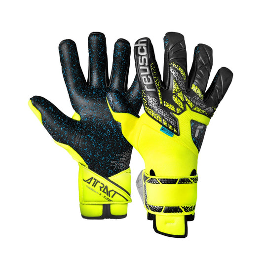 REUSCH Attrakt Fusion Guardian Goalkeeper Gloves - 5570985 2025