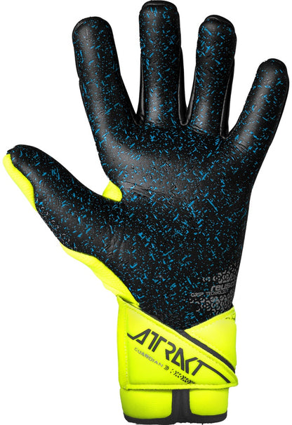 REUSCH Attrakt Fusion Guardian Goalkeeper Gloves - 5570985 2025