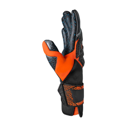 REUSCH Attrakt Fusion Carbon 3D Goalkeeper Gloves - 5570998 7784