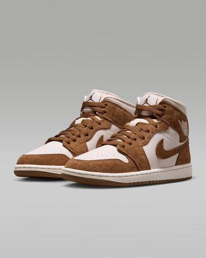 Nike Woman's Air Jordan 1 Mid BQ6472 203
