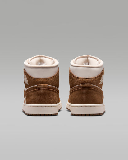 Nike Woman's Air Jordan 1 Mid BQ6472 203